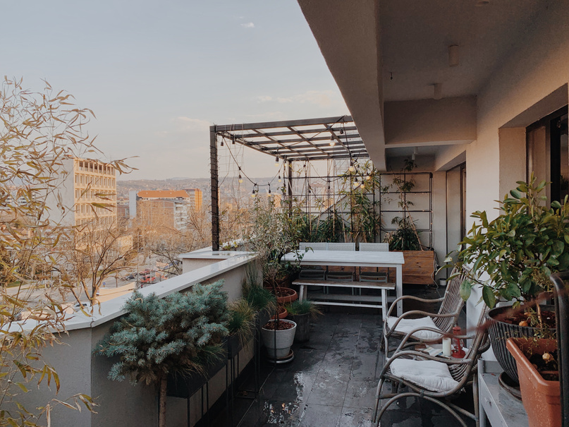 Balcony garden